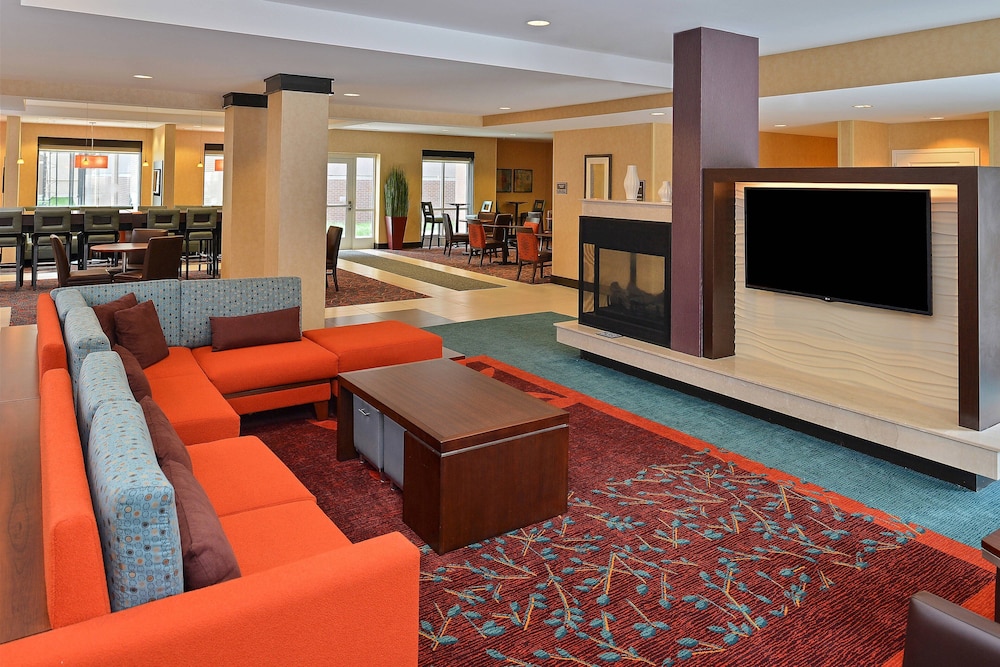 Residence Inn Des Moines Downtown - photo 2