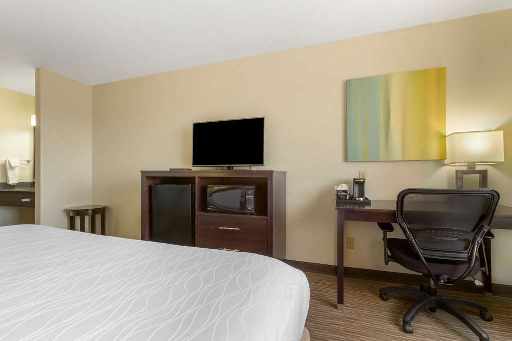 Best Western Plus The Four Corners Inn - photo 22