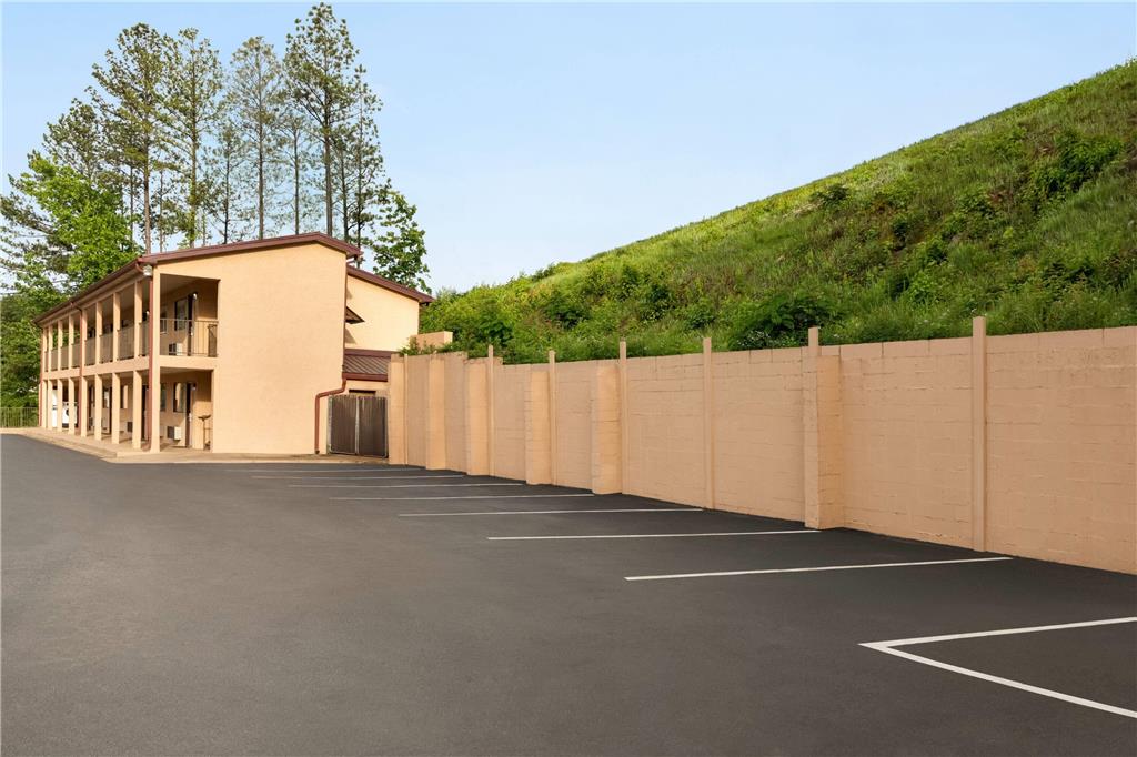 Days Inn by Wyndham Cartersville - photo 30