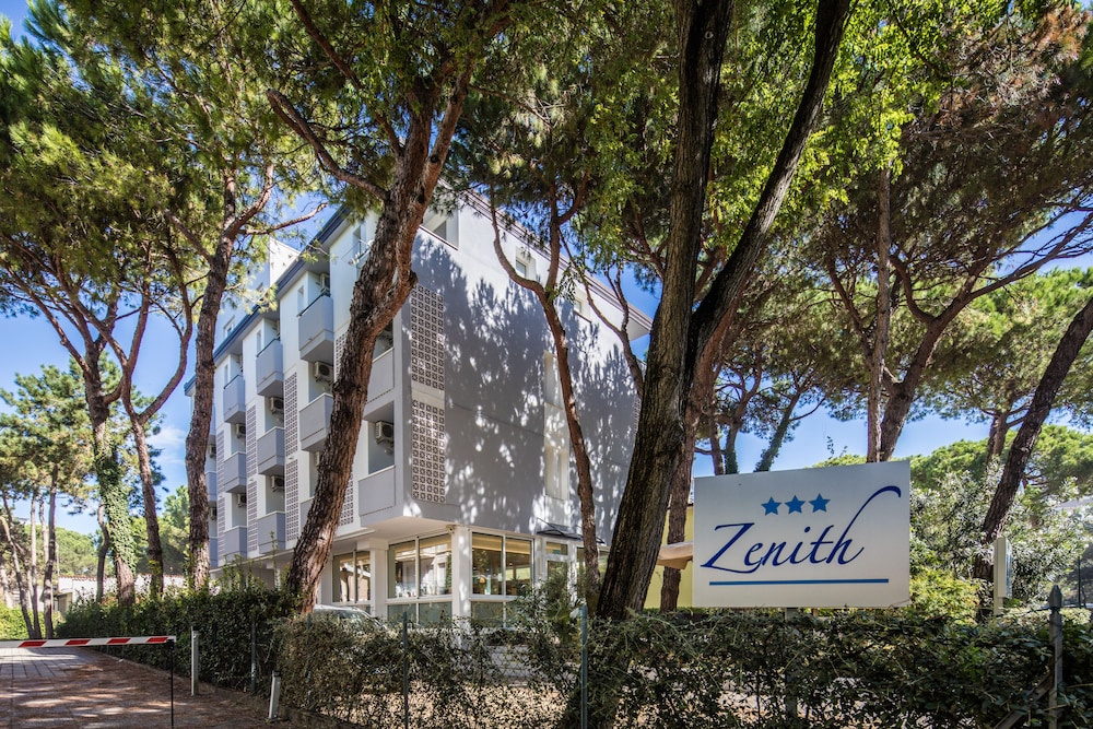 Hotel Meublé Zenith in Lignano Sabbiadoro, Italy