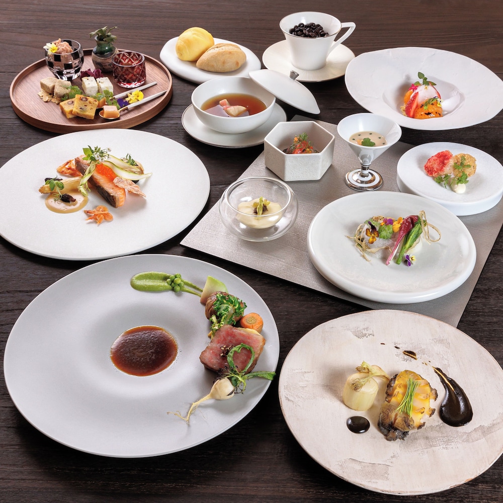 Hotel Shikinoyakata Hakone Ashinoko in Hakone, Japan