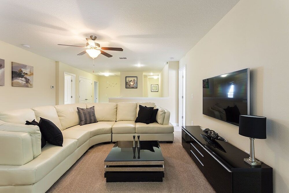 Starmark Luxury Collection Mansions at ChampionsGate - photo 3