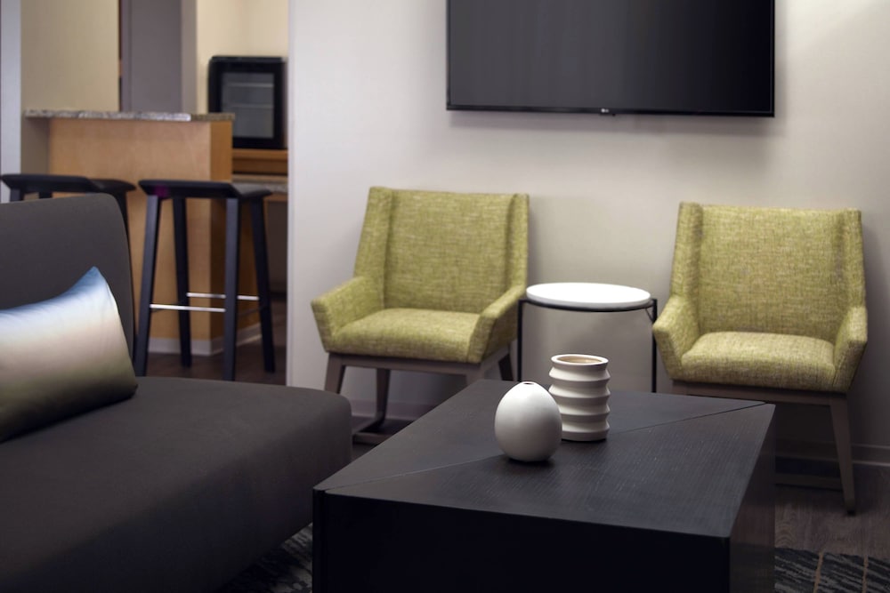 Atlanta Airport Marriott - photo 20