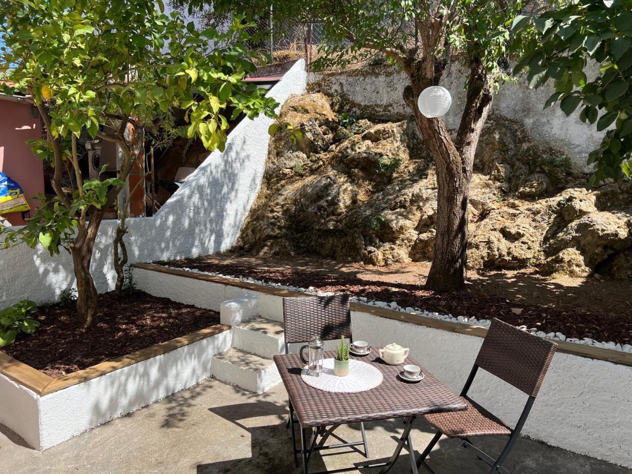 Moradia Xico's House — 4-Star Luxury Hotel in Coimbra, Portugal