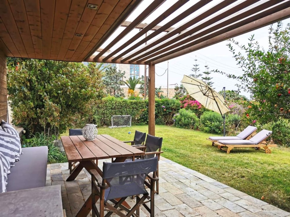 Anissaras Luxury Villa — 4-Star Luxury Hotel in Hersonissos, Greece