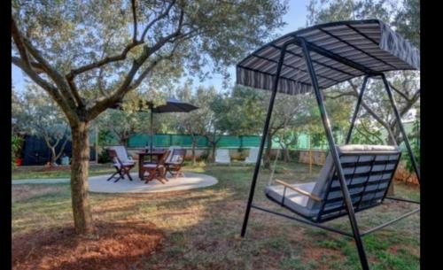 Mandulera - carbon neutral hotel in Unknown City