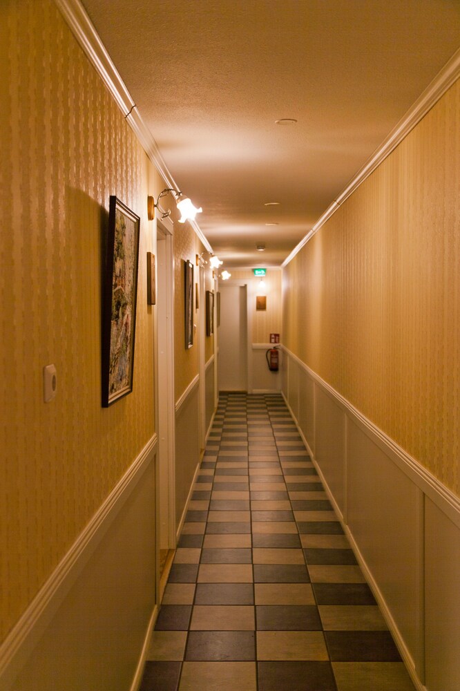 Hotelli Wanha Kammari — hotel in Karstula