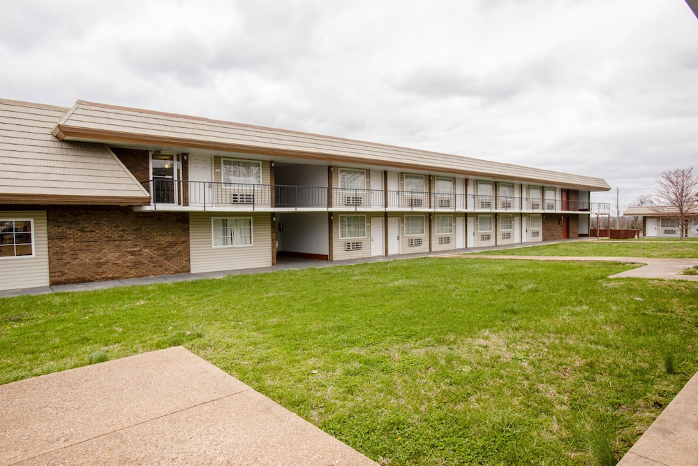 Oyo Hotel Lebanon Mo I 44 - photo 21