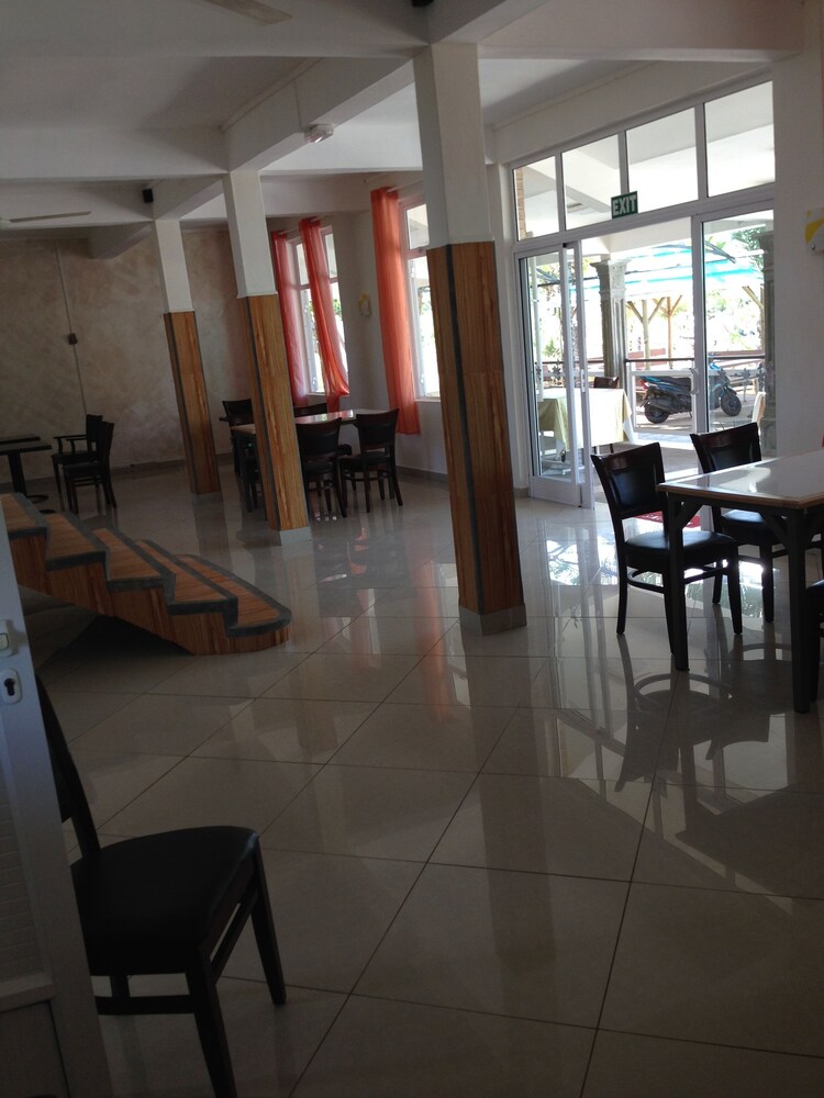Oasis Vacances — Port Mathurin — photo 4
