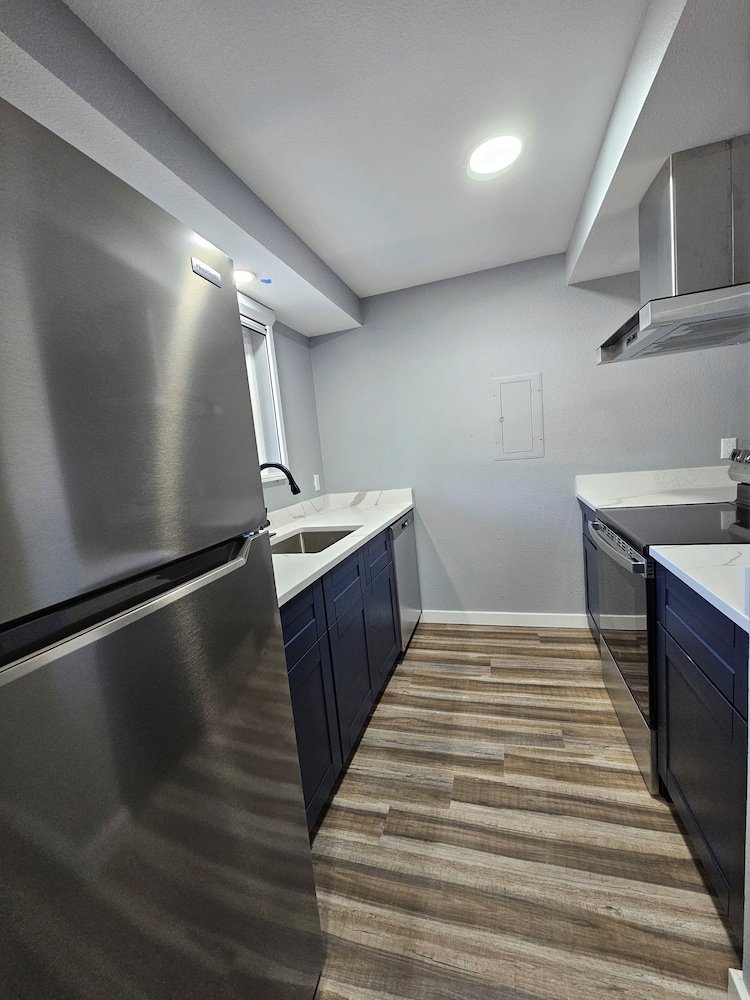 Olympic Suites Inn - photo 10