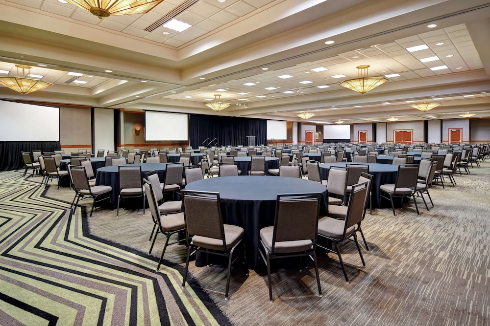 Embassy Suites Little Rock - photo 87