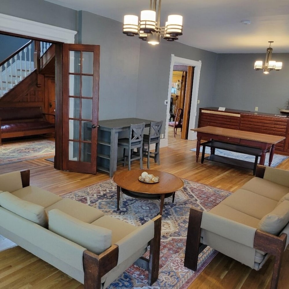 Art and Lodging - photo 44