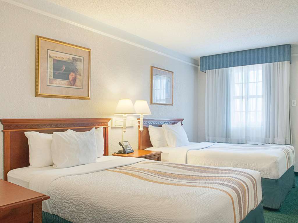 La Quinta Inn by Wyndham New Orleans Veterans Metairie - photo 10