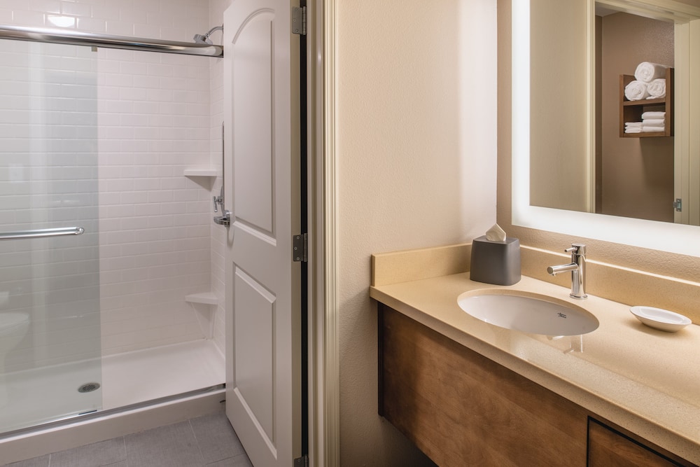 Staybridge Suites Hillsboro North by IHG - photo 13