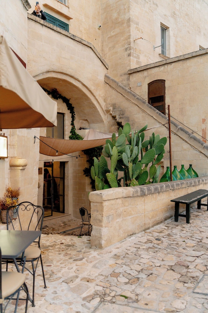 Palazzo Del Duca Hotel & Restaurant — 4-Star Luxury Hotel in Matera, Italy