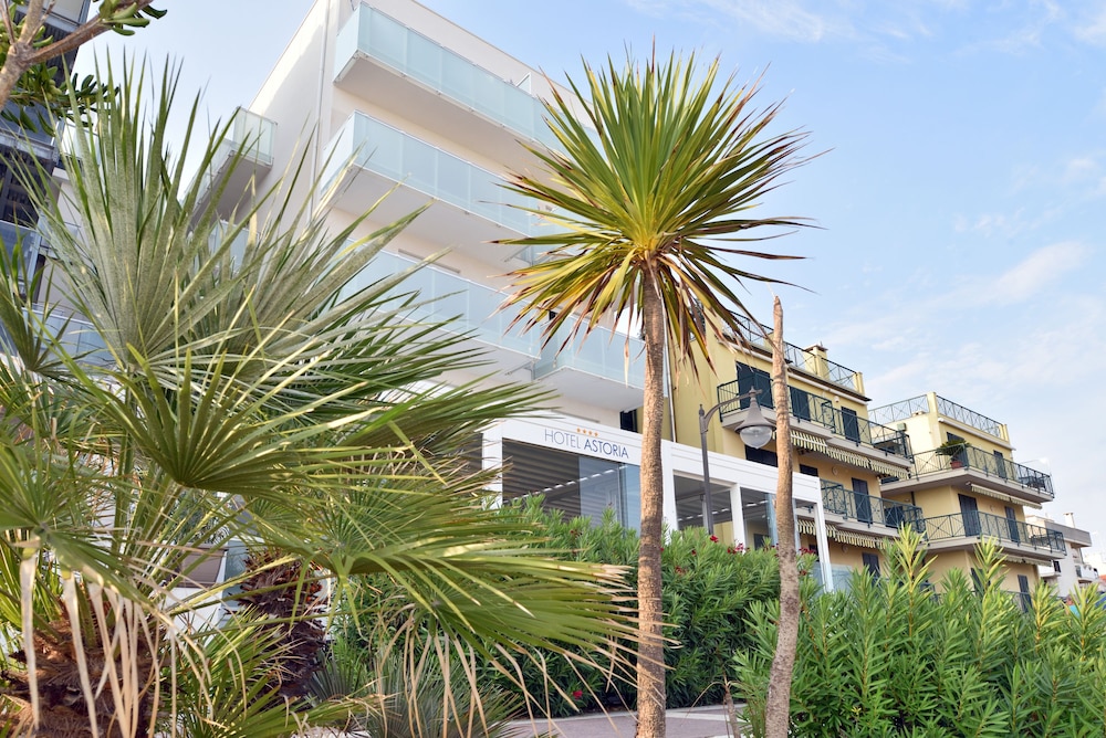 Hotel Astoria — 4-Star Luxury Hotel in Caorle, Italy