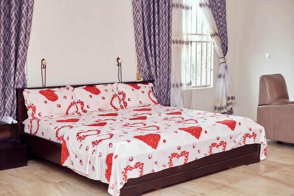 9 Roses Hotel in Kumasi, Ghana