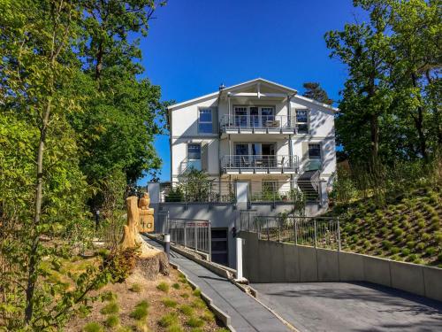 Villa Düne 4 F664 Wohnung 6 im DG — 4-Star Luxury Hotel in Ostseebad Binz, Germany