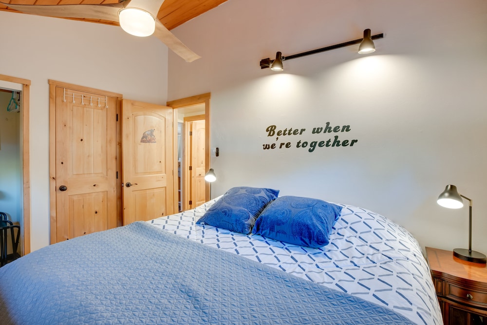 3 Mi to Heavenly Mountain Resort Home with Deck - photo 18