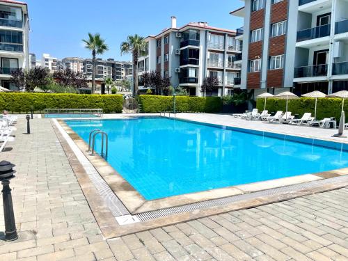 Theos Holiday Apartments Room 23 Family Suit Accommodation For Families Only — 4-Star Luxury Hotel in Kusadasi, Turkey