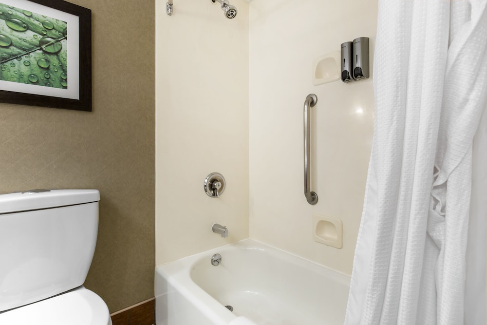 Greenstay Hotel & Suites - photo 26