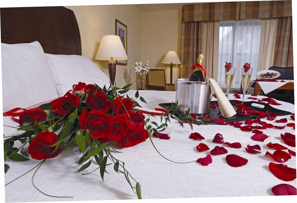 Hilton Garden Inn Palmdale - photo 9
