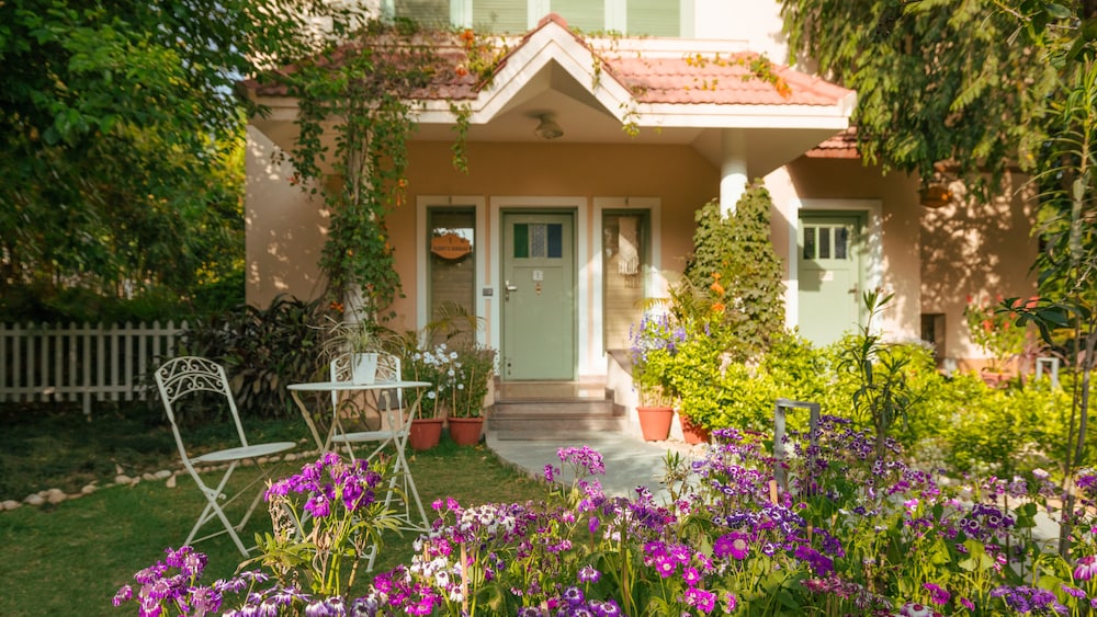 Karma Chalets - carbon neutral hotel in Gurgaon