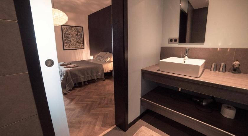 B&B The Street Lodge — 4-Star Luxury Hotel in Liege, Belgium