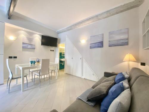 CasaViva Lovely Mini Loft in Camogli with AC — 4-Star Luxury Hotel in Camogli, Italy