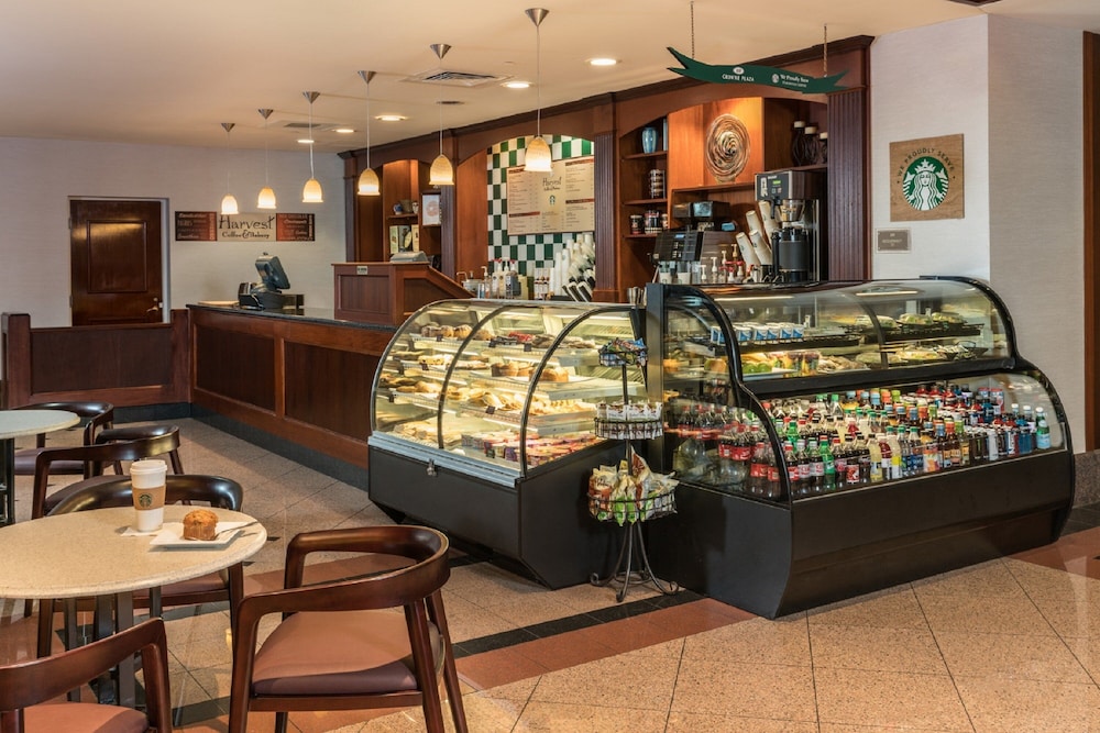 Crowne Plaza Springfield by IHG - photo 55