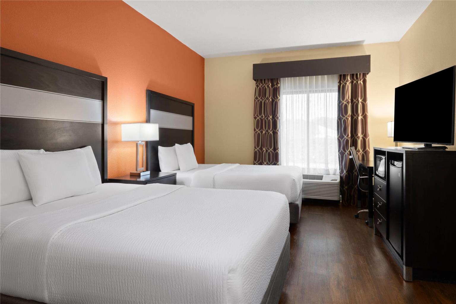 La Quinta Inn & Suites by Wyndham Florence - photo 62