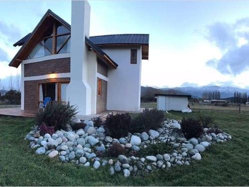 Cabañas La Ufu — 4-Star Luxury Hotel in Hoyo De Epuyen, Argentina