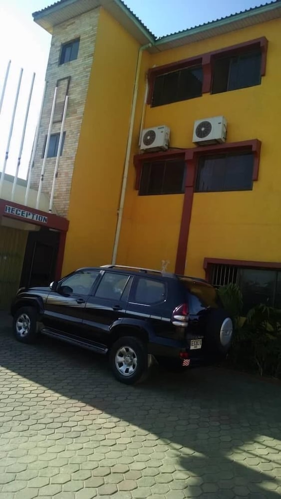 New Vision Hotel - last minute hotel in Accra