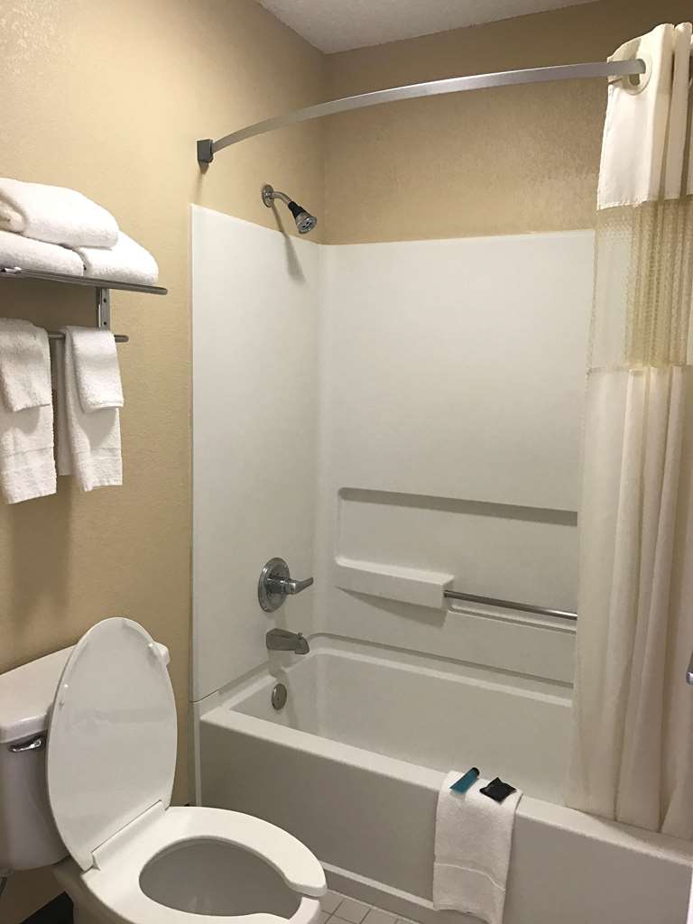 Americas Best Value Inn & Suites Maumelle North Little Rock - photo 12