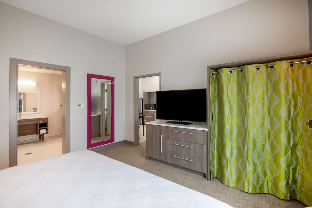 Home2 Suites by Hilton Houston IAH Airport Beltway 8 - photo 13