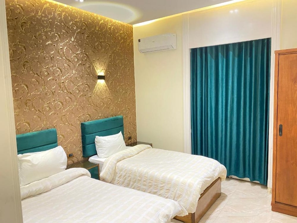 Richmond Down Town - carbon neutral hotel in Cairo