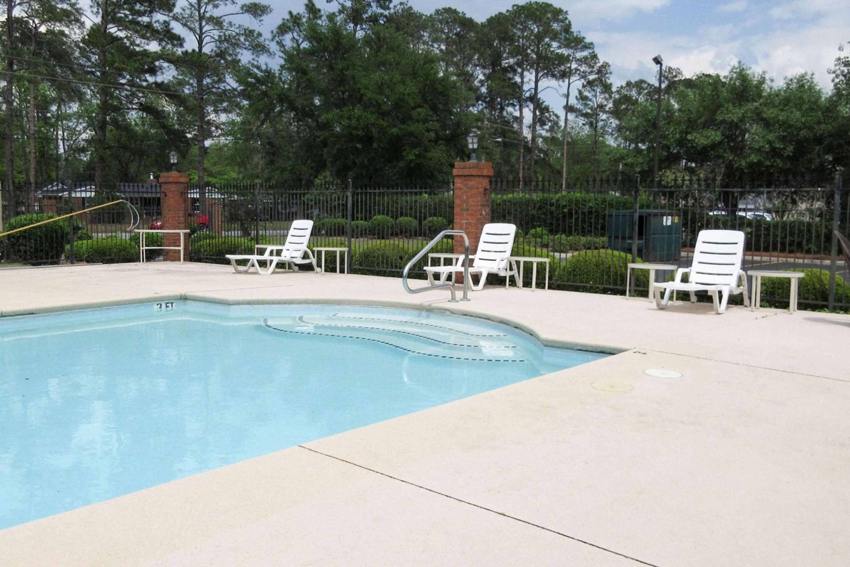 Ramada by Wyndham Albany GA - photo 12