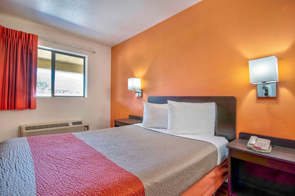 Motel 6 Santa Nella CA Los Banos - photo 17