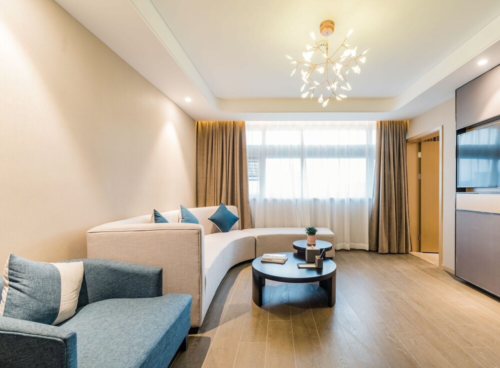 Atour Hotel Hangzhou Qianjiang New City — 4-Star Luxury Hotel in Hangzhou, People's Republic of China
