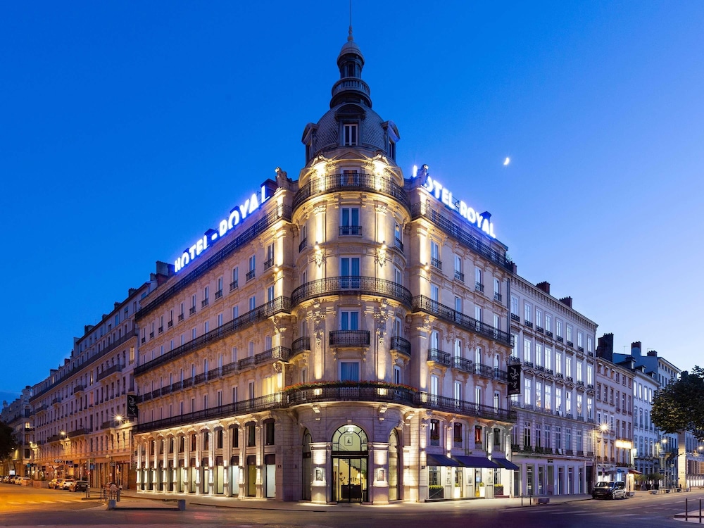 Le Royal Hotel Lyon MGallery Collection in Lyon, France