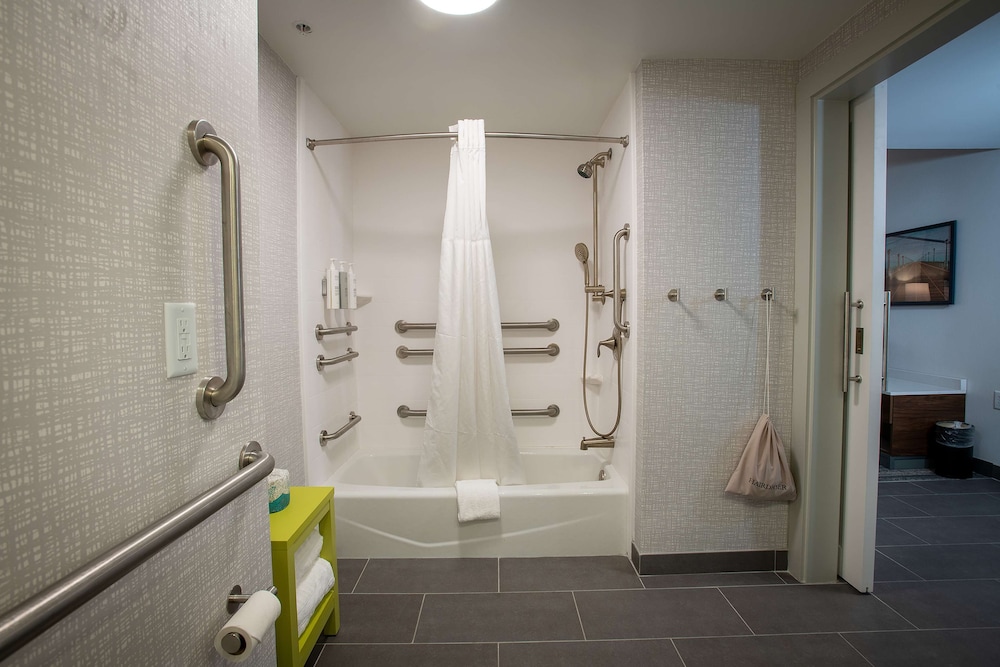 Hampton Inn Seaford - photo 22