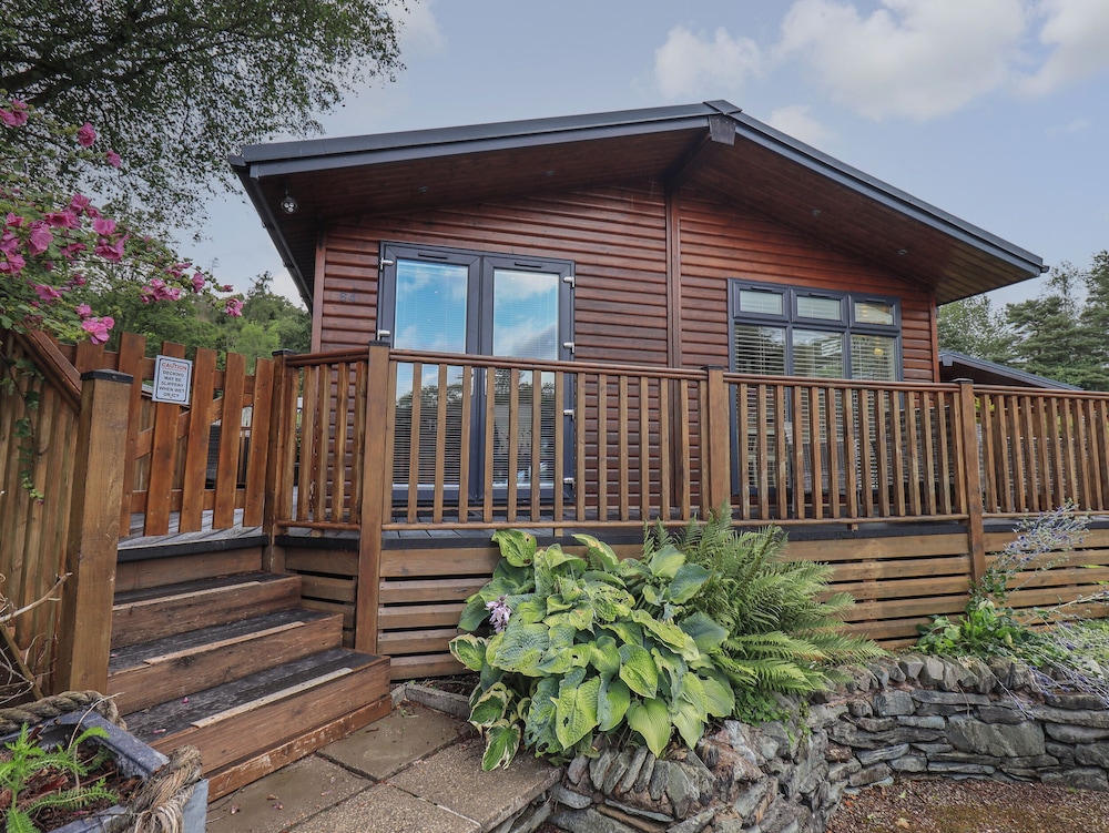 Hill Top Lodge — 4-Star Luxury Hotel in Windermere, United Kingdom