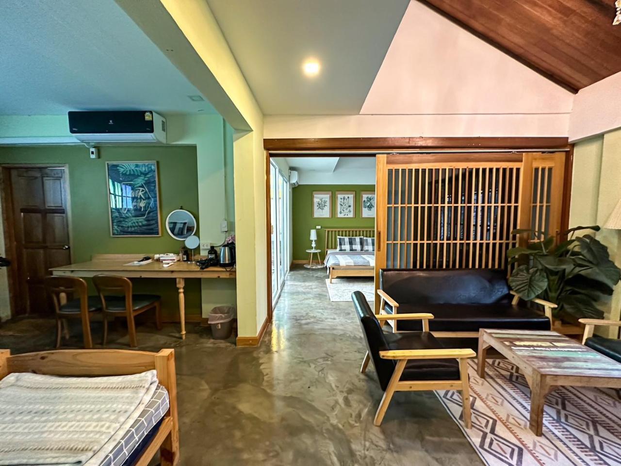 T House BKK 2Floors near BTS with swimming pool and free Wifi
