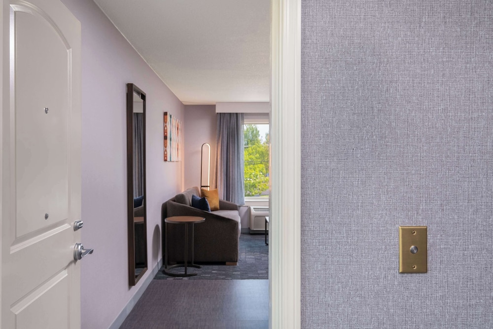 Homewood Suites Medford - photo 17