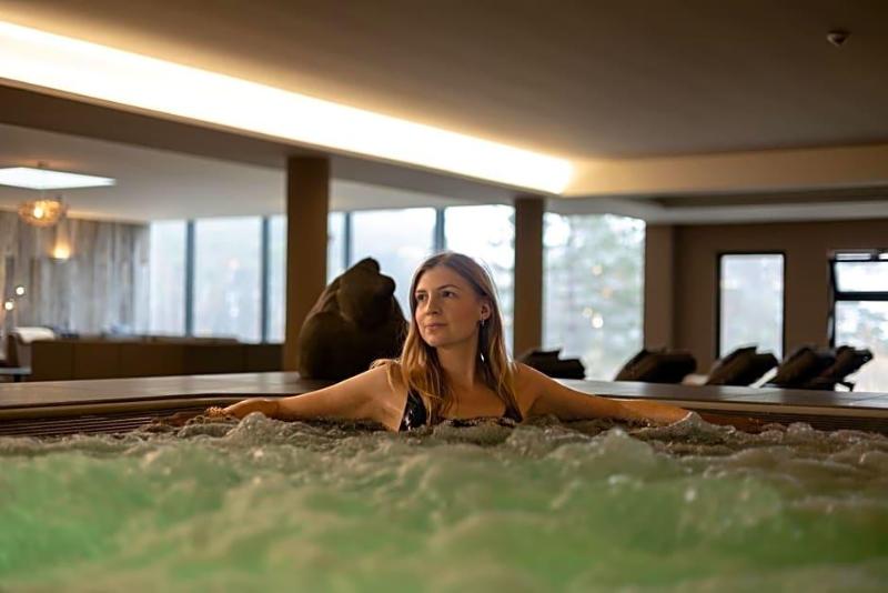Santv Royale Gesundheitsresort Rvºgen - carbon neutral hotel in Ostseebad Goehren