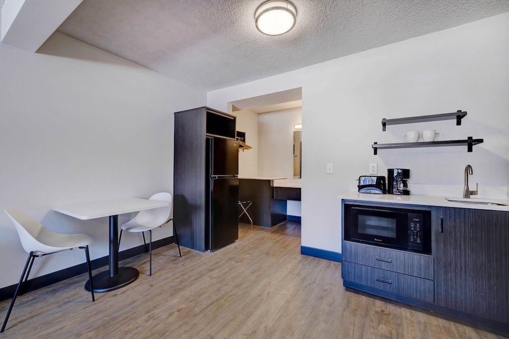 Studio6 Rock Springs WY Flaming Gorge - photo 14