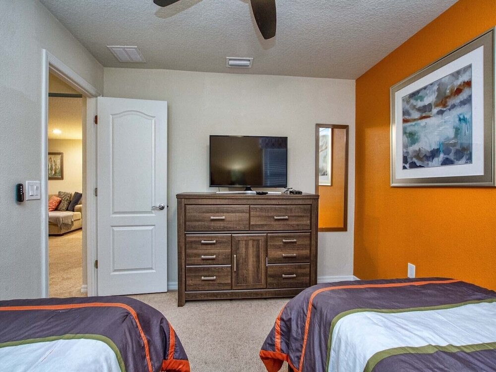 Spacious 8BR Villa w Pool & Resort Amenities - photo 4