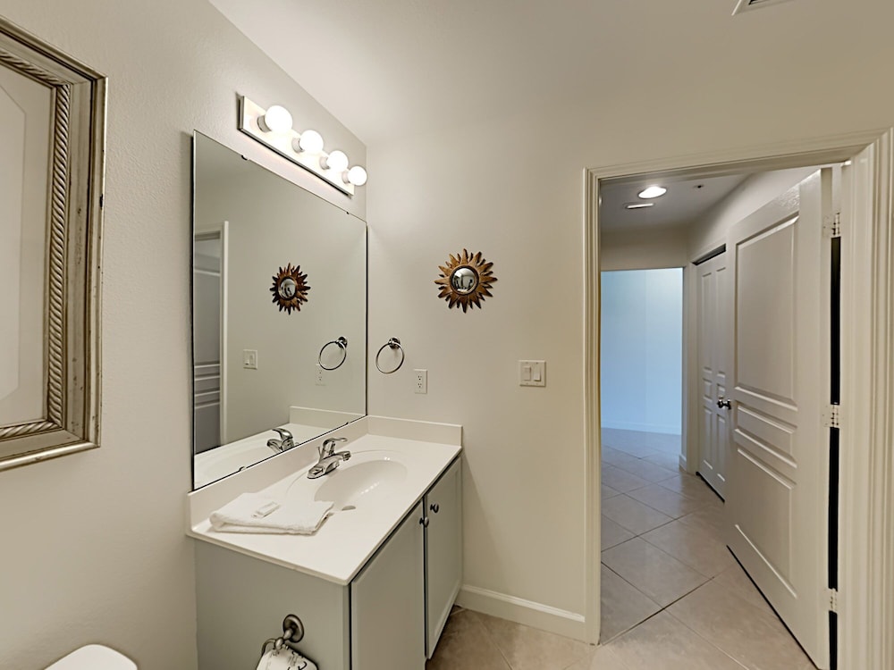 Beach Resort 305 1058526 1 Br condo by RedAwning - photo 26