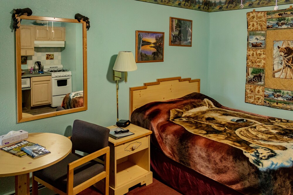 Elk Run Inn - photo 22