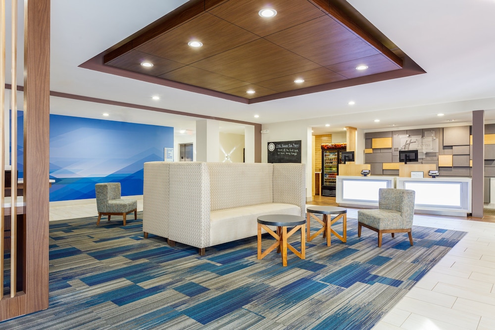 Holiday Inn Express & Suites Newport News by IHG - photo 28